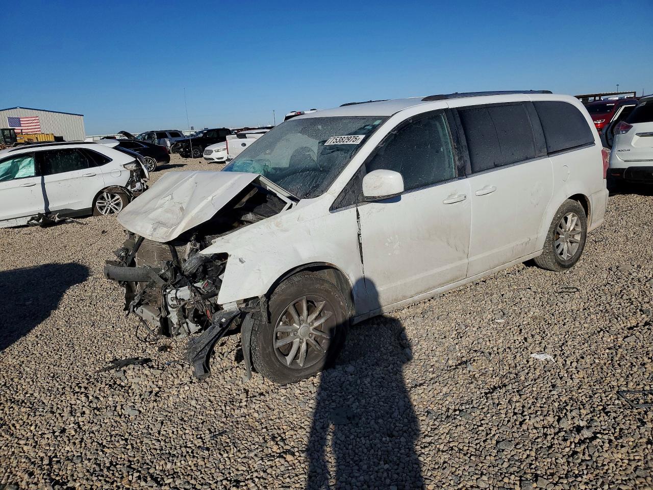 Salvage Dodge Caravan Image
