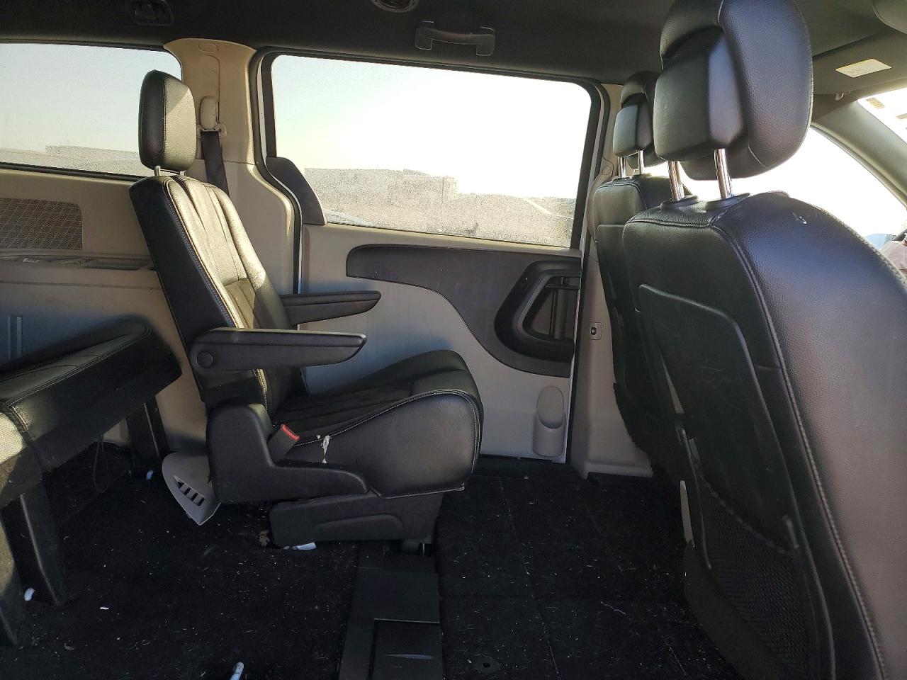 Dodge Caravan Sxt