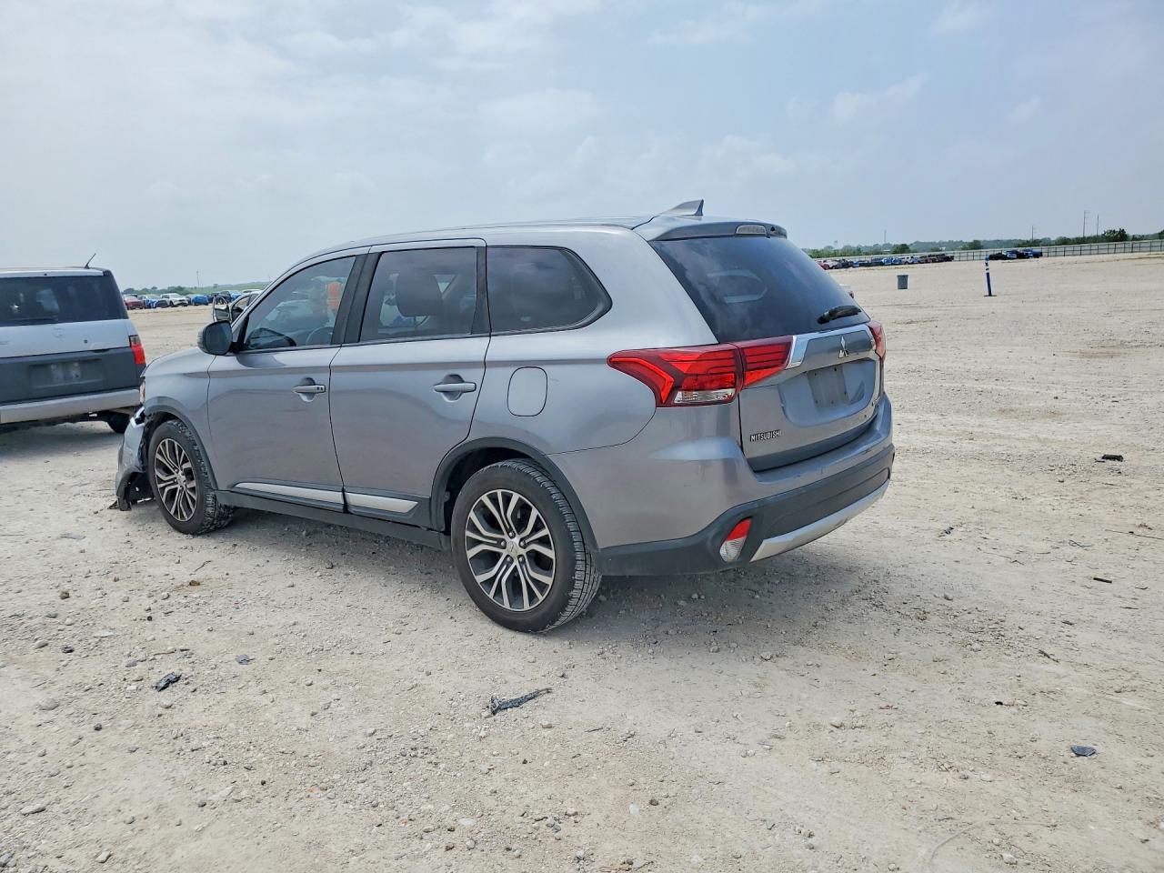 Mitsubishi Outlander Se
