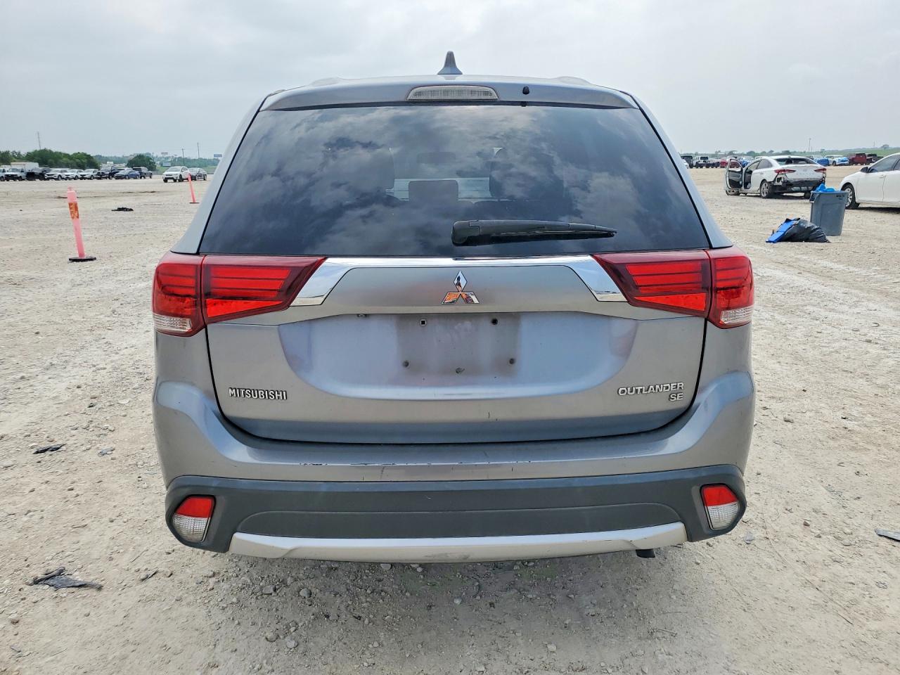 Mitsubishi Outlander Se
