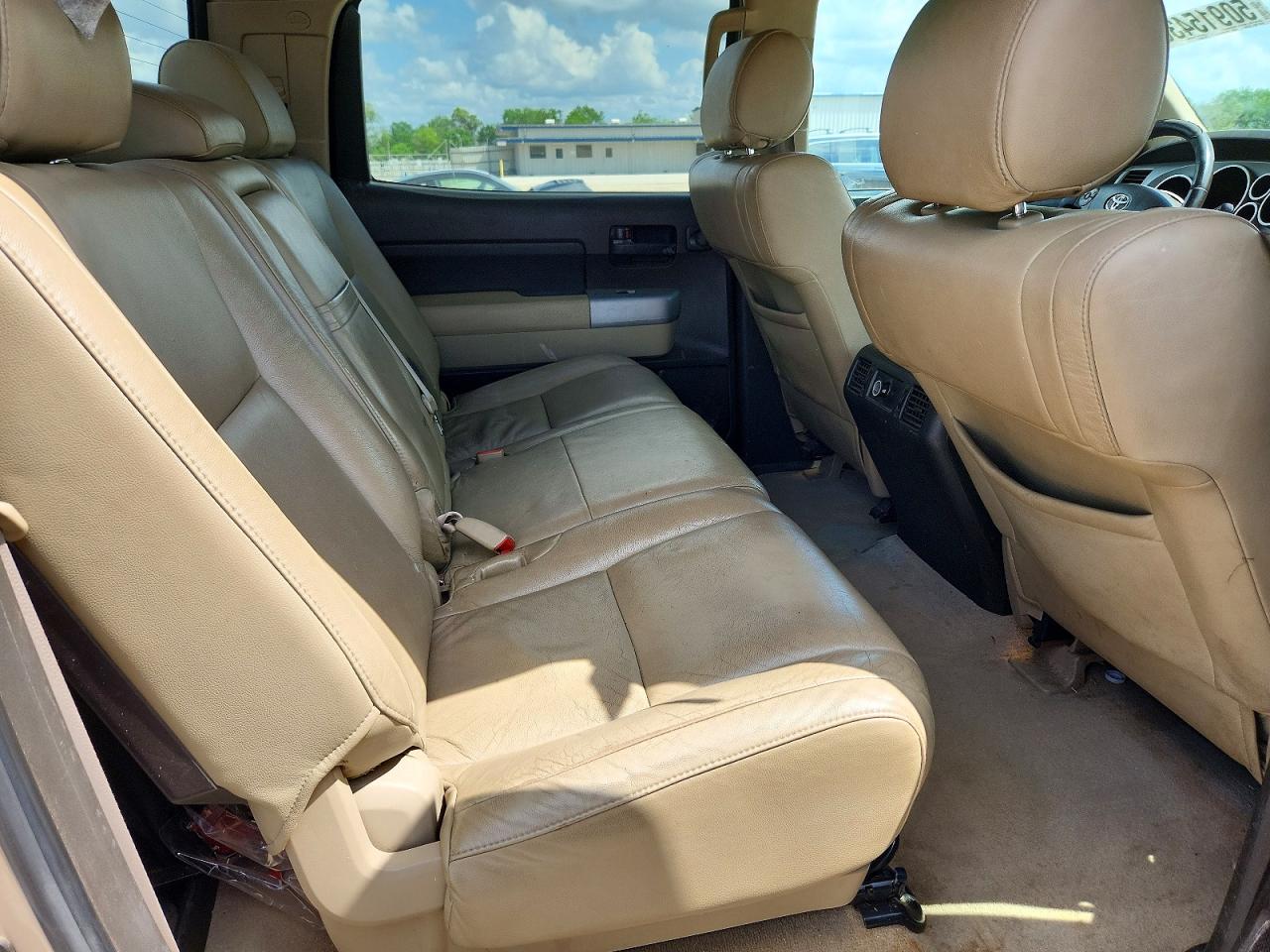 Toyota Tundra Crewmax Sr5