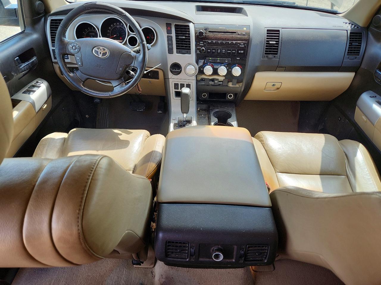 Toyota Tundra Crewmax Sr5