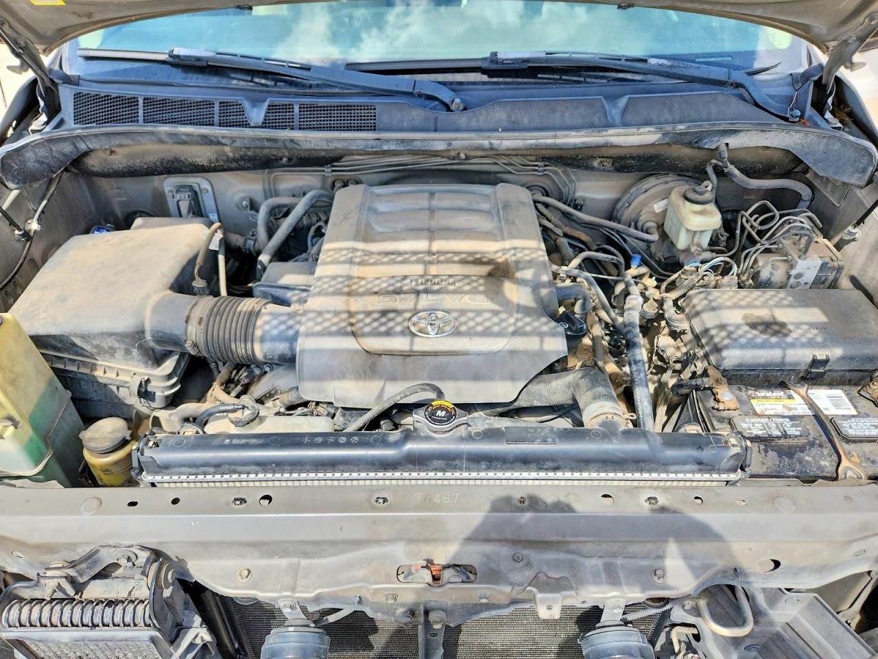 Toyota Tundra Crewmax Sr5