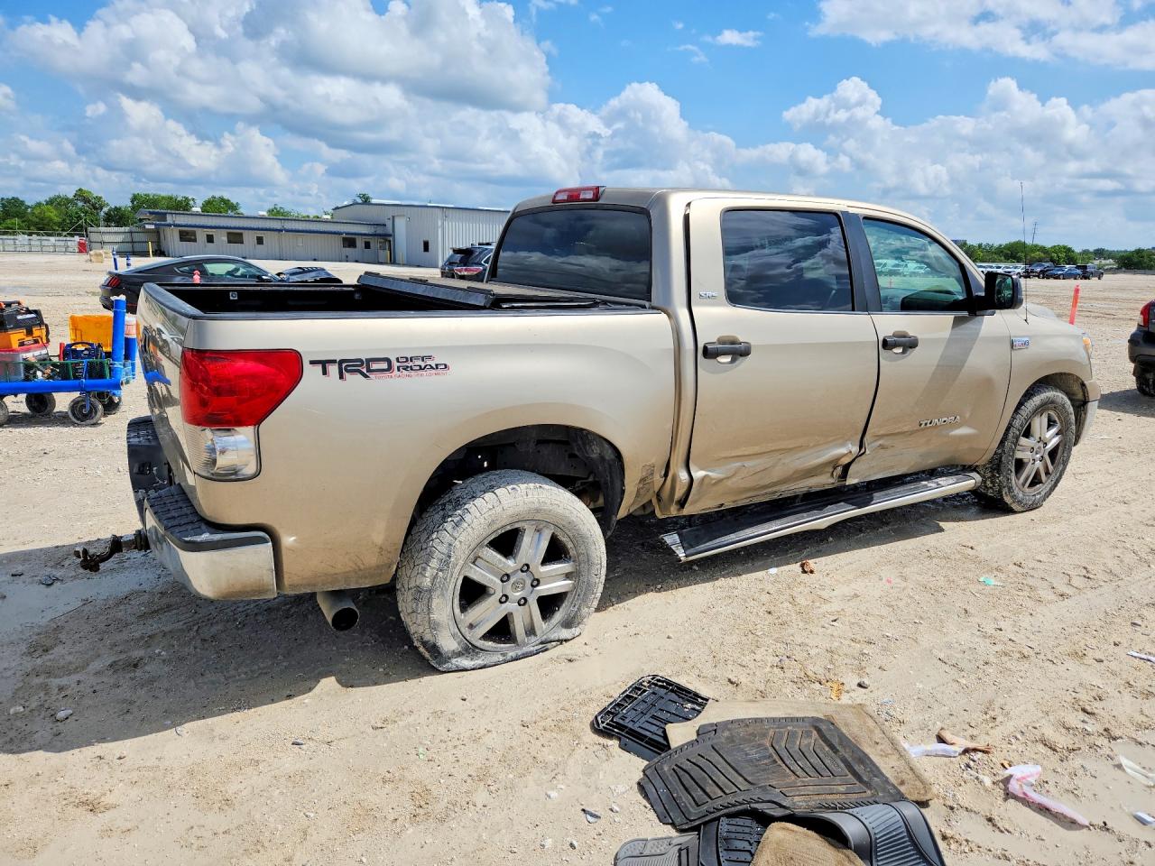 Toyota Tundra Crewmax Sr5