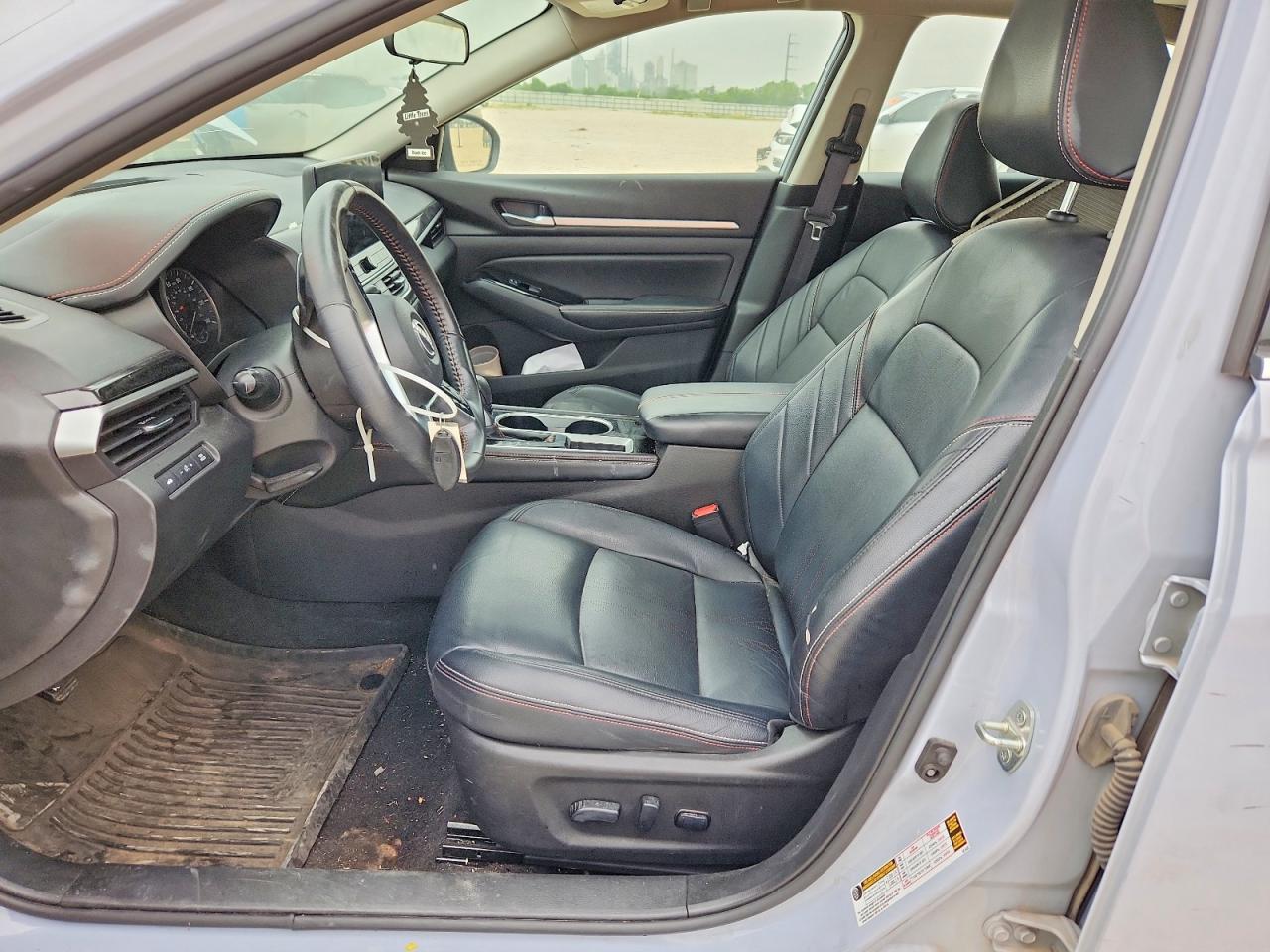 Nissan Altima Sr