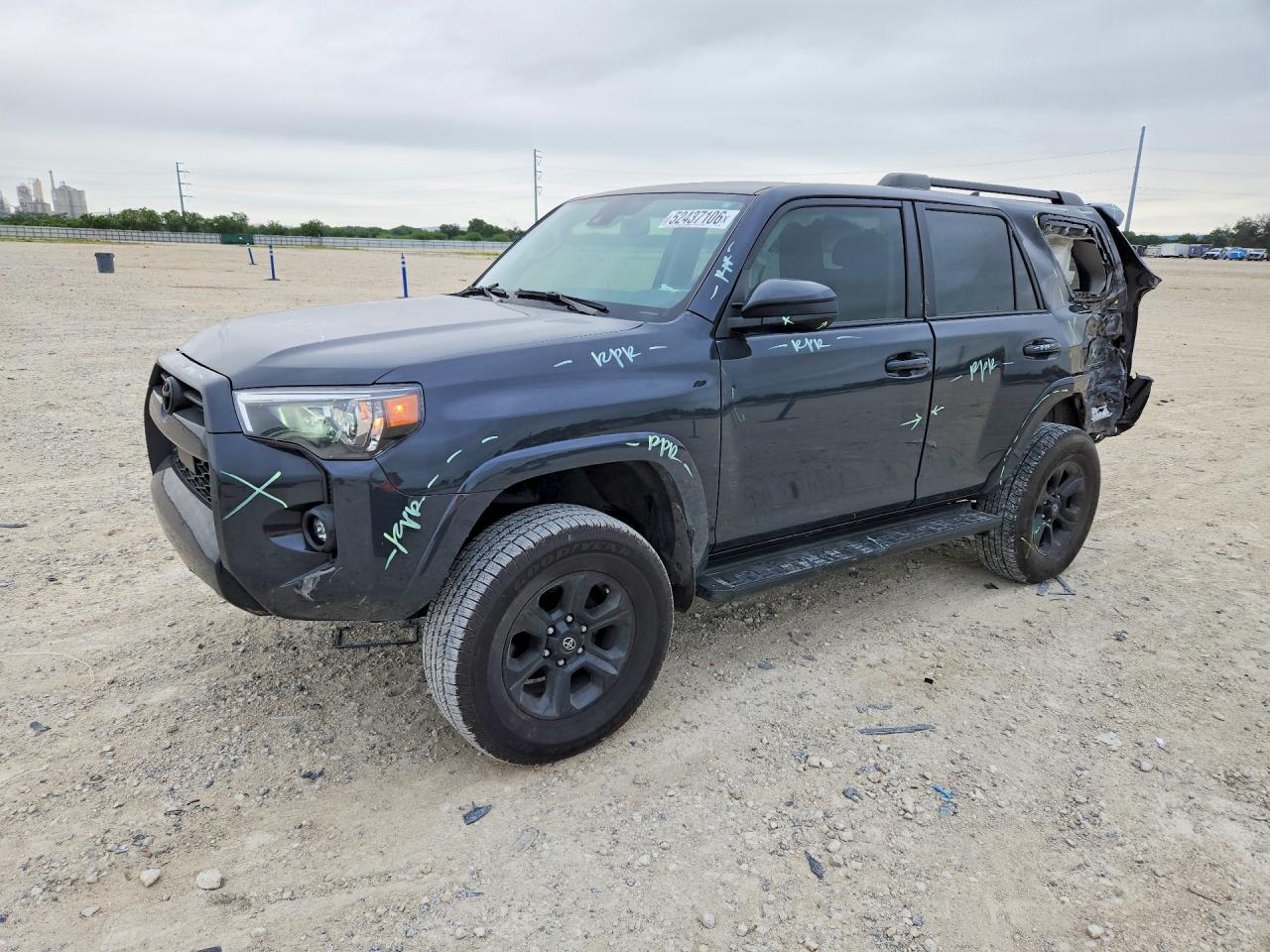 Salvage Toyota 4Runner Image