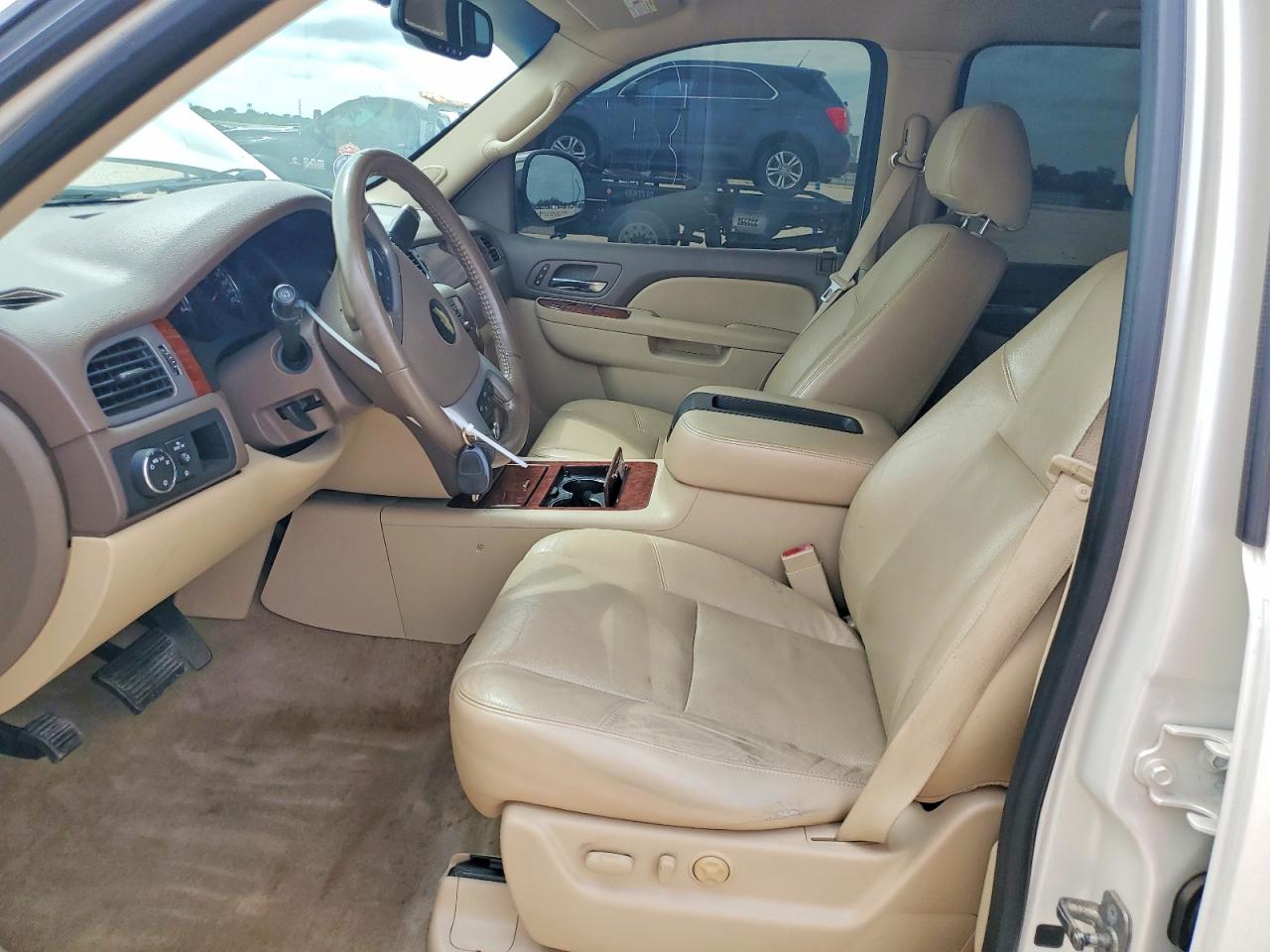 Chevrolet Tahoe C1500 Ltz