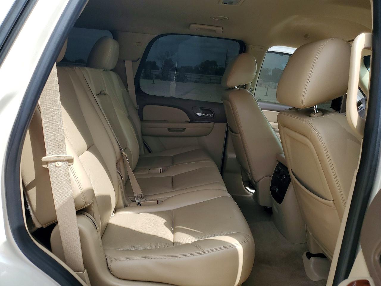 Chevrolet Tahoe C1500 Ltz