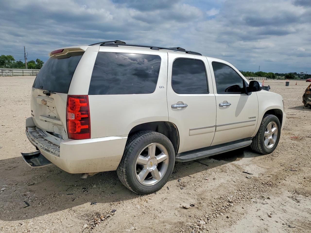 Chevrolet Tahoe C1500 Ltz