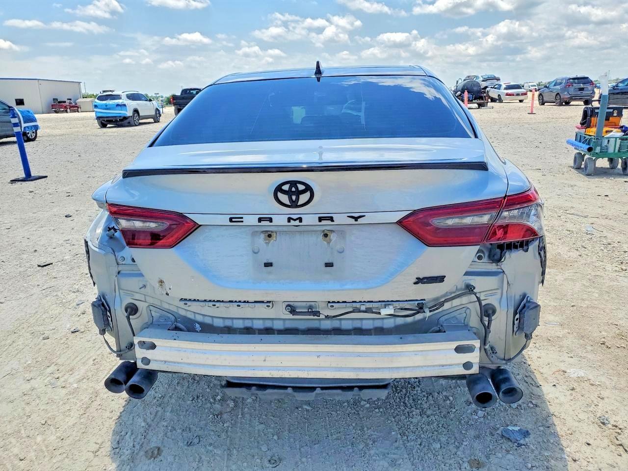 Toyota Camry Xse V6