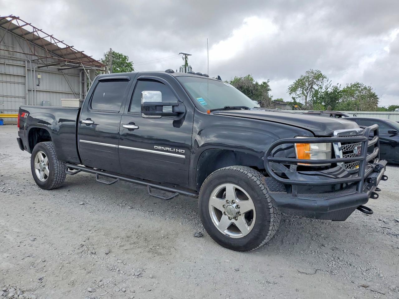 GMC Sierra K2500 Denali