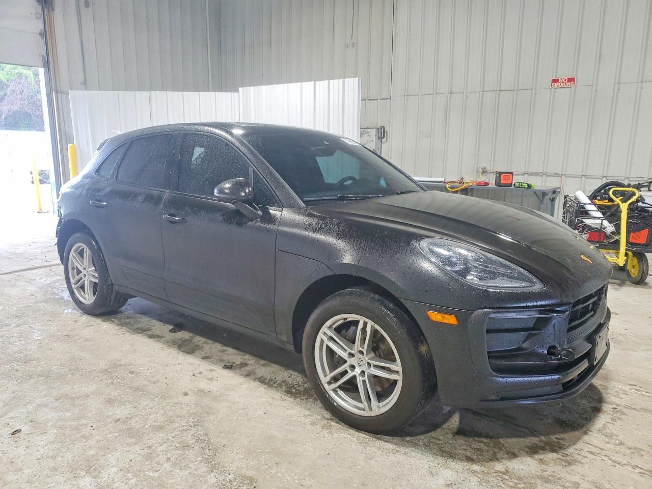 Porsche Macan Base