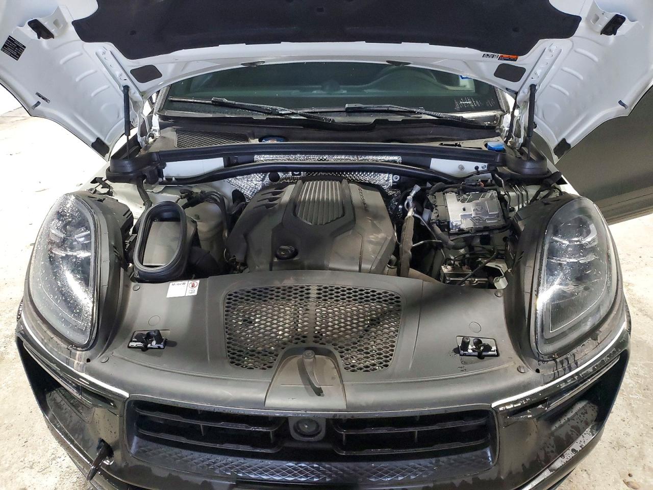 Porsche Macan Base