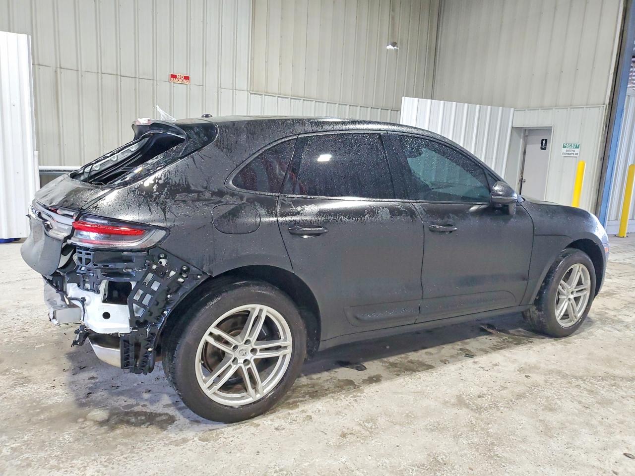 Porsche Macan Base