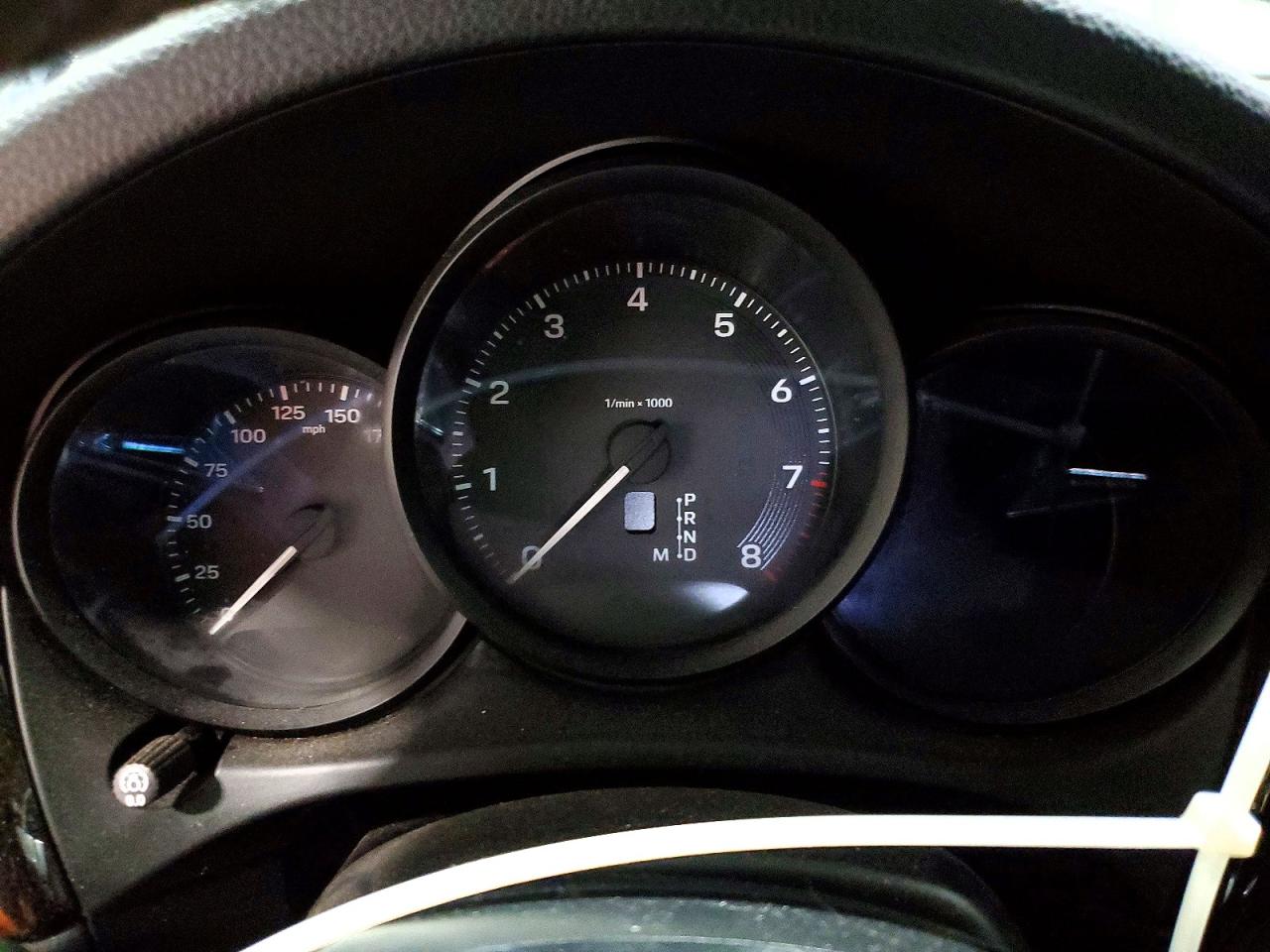 Porsche Macan Base