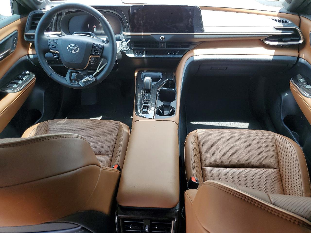 Toyota Crown Signia Limited