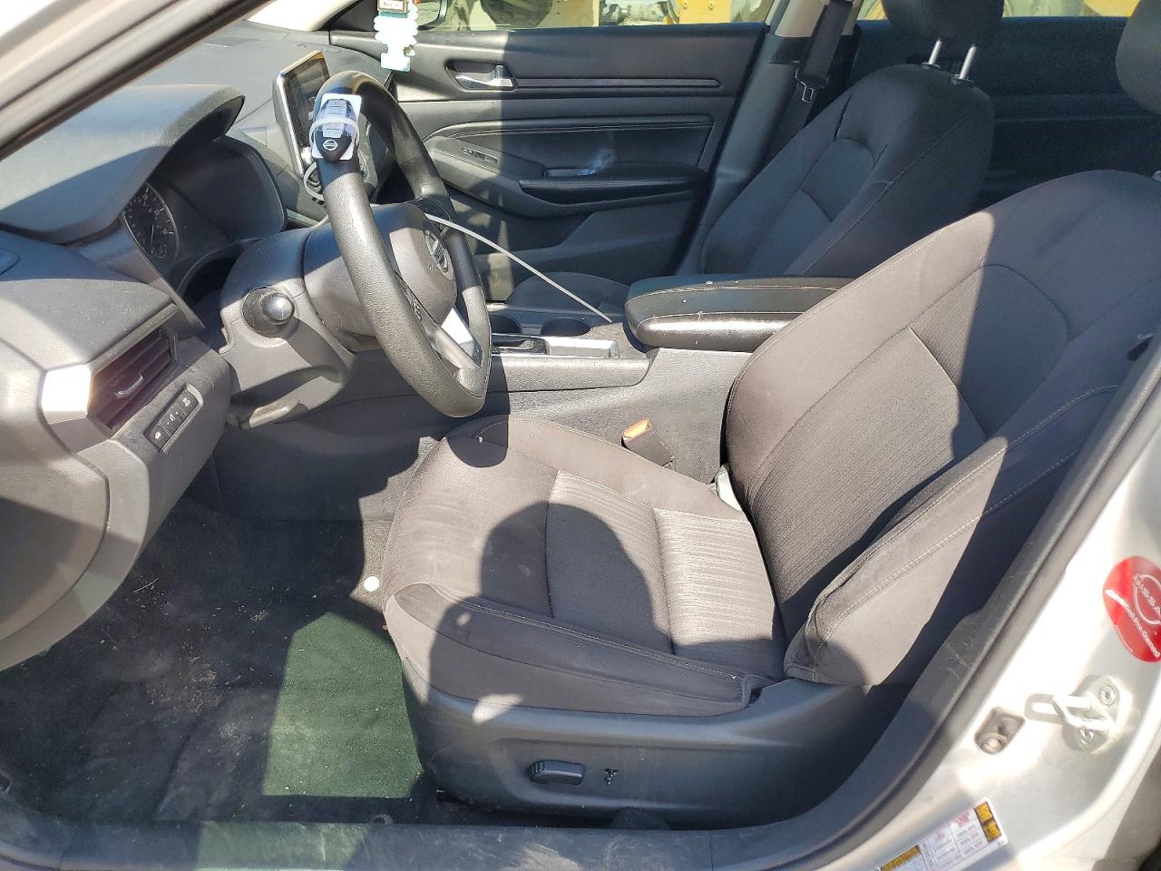 Nissan Altima S