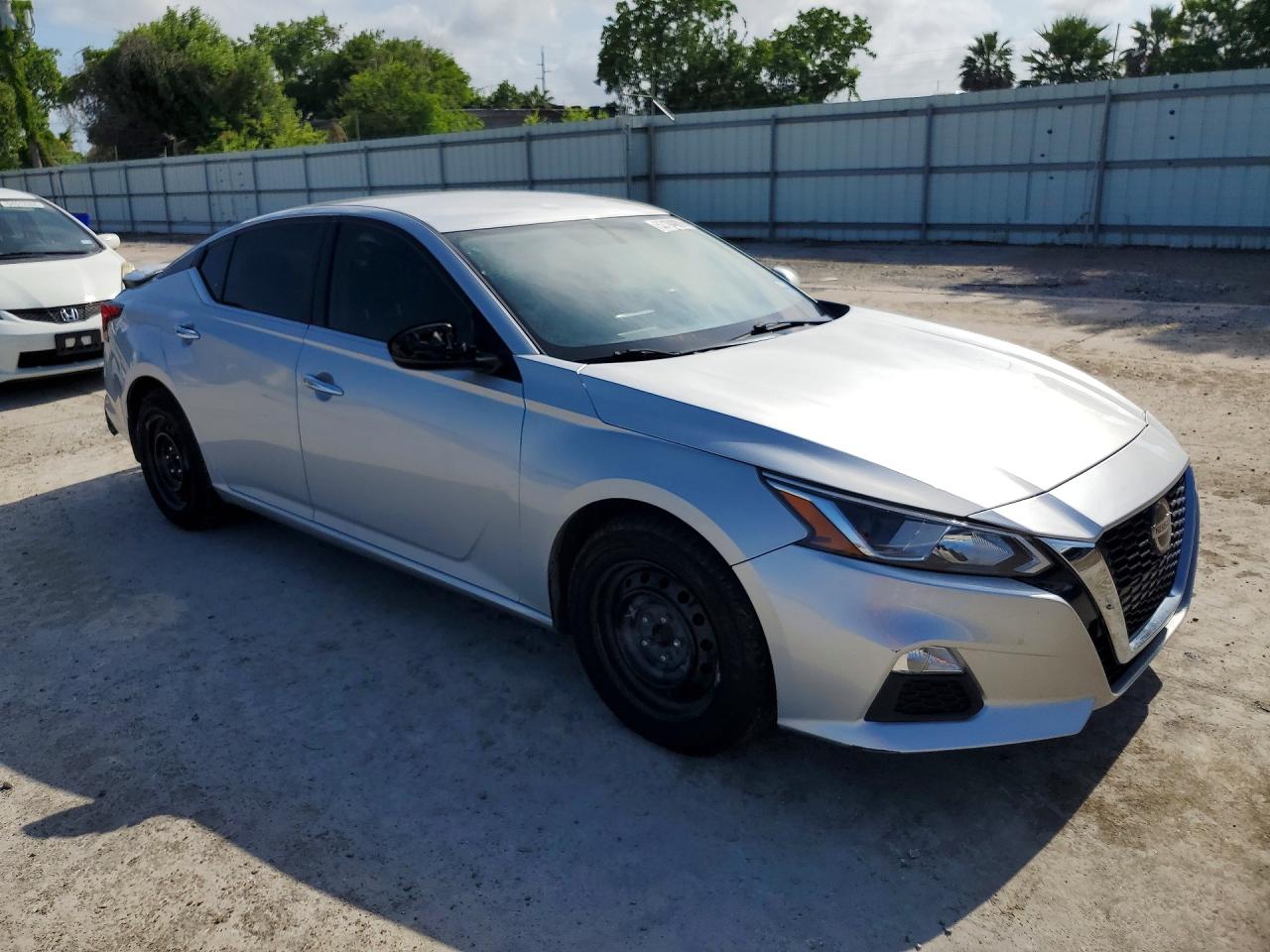 Nissan Altima S