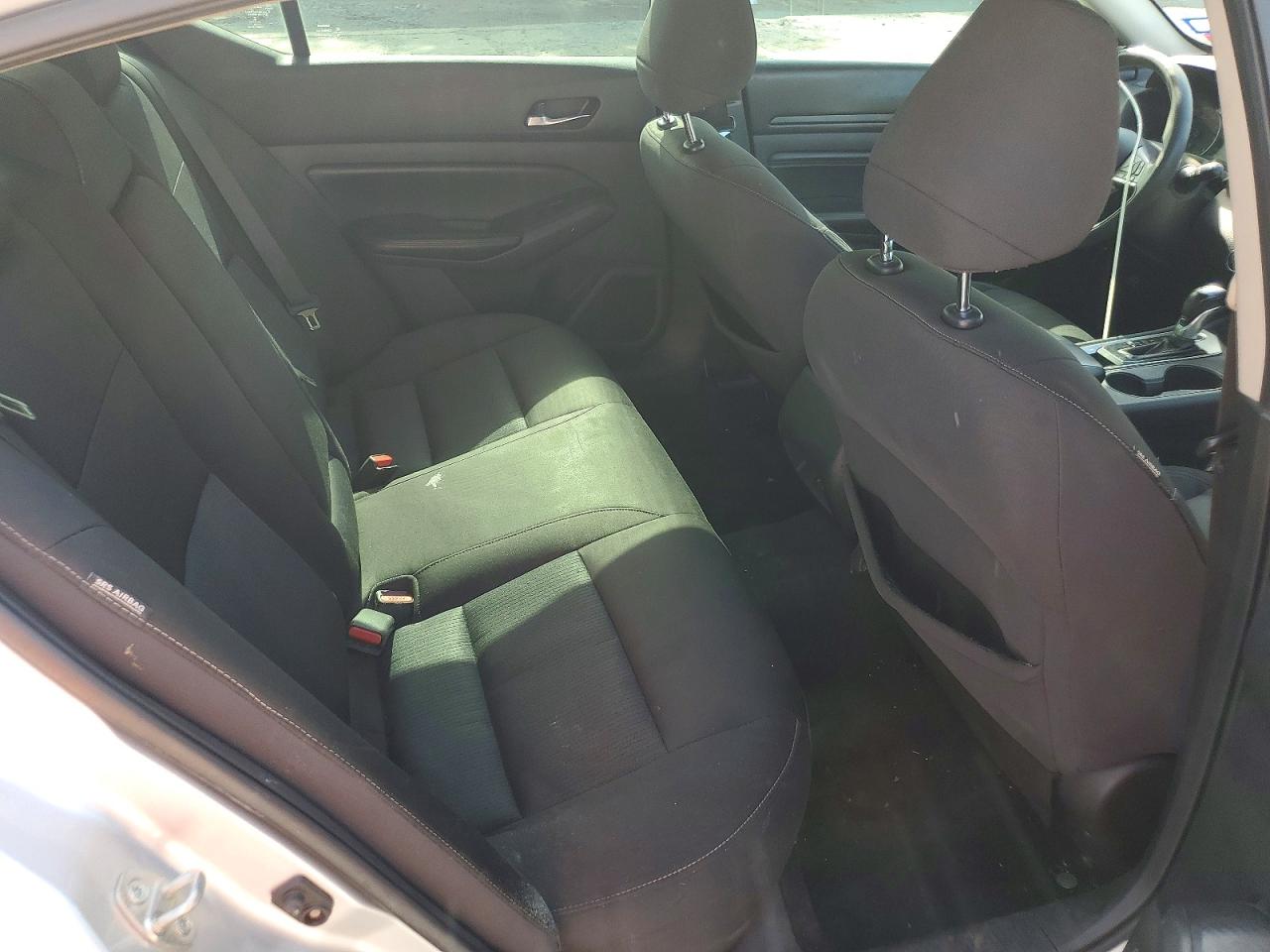 Nissan Altima S