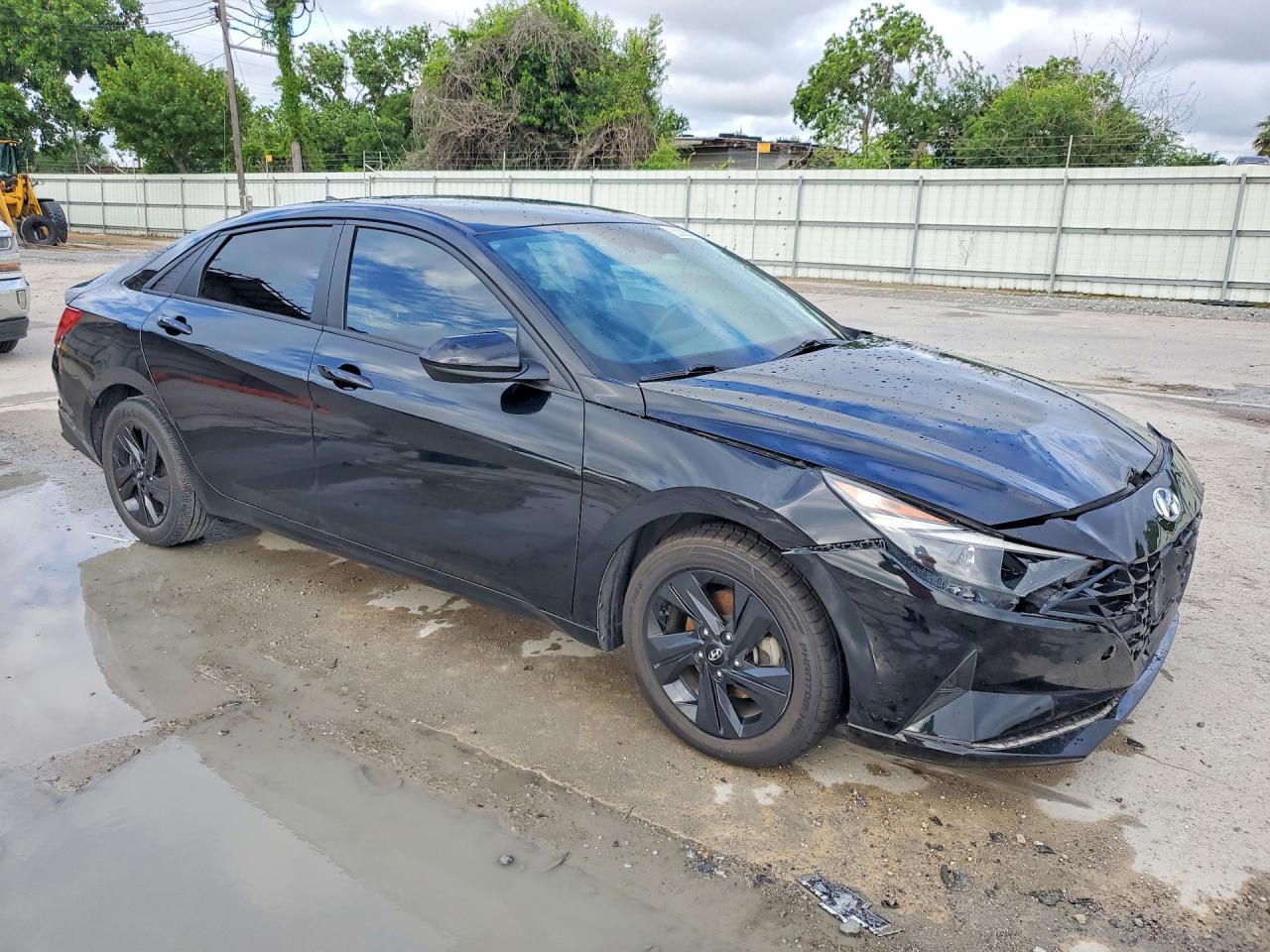 Hyundai ELANTRA Blue