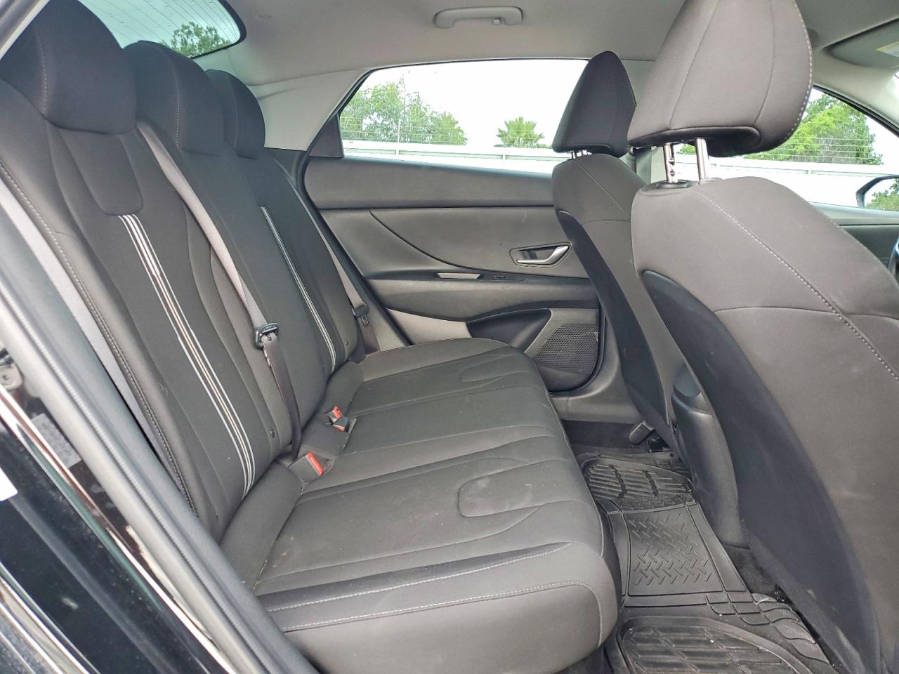 Hyundai ELANTRA Blue