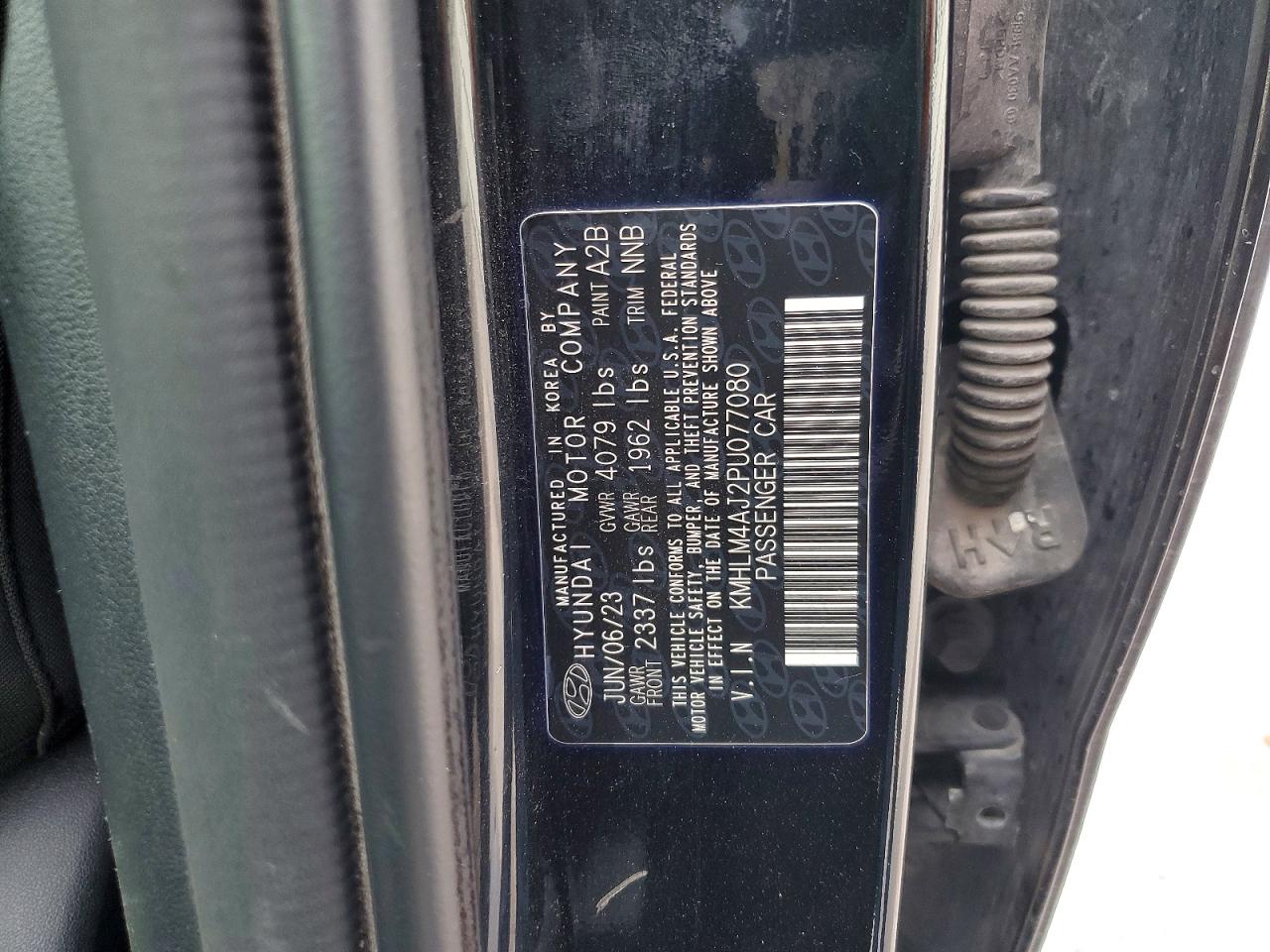 Hyundai ELANTRA Blue
