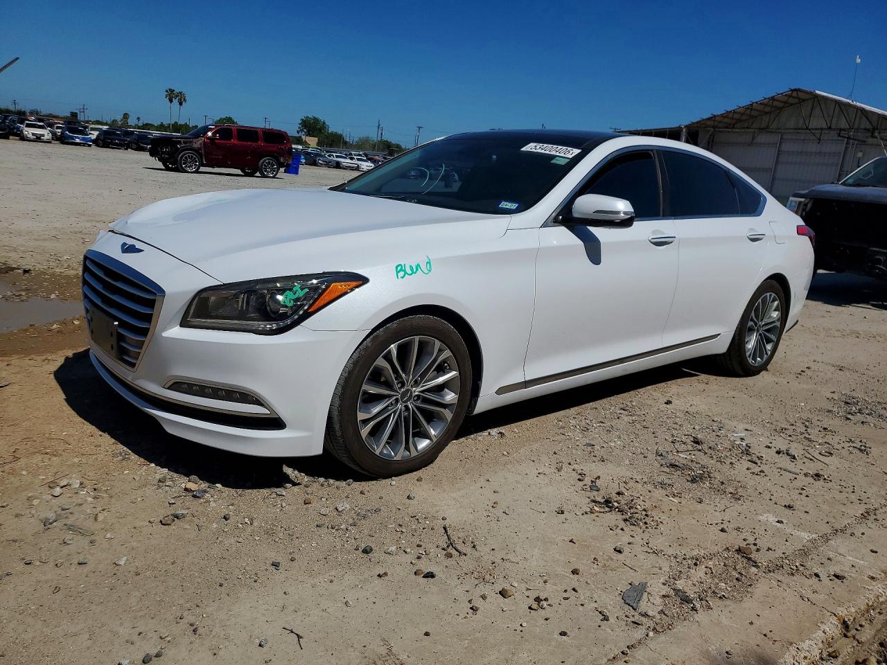 Salvage Hyundai Genesis Image
