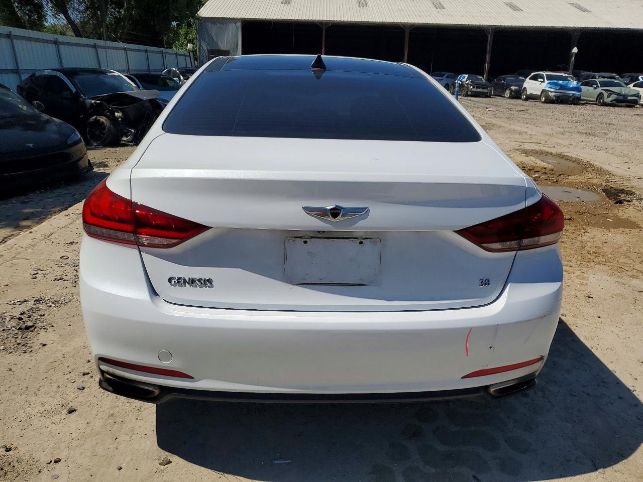 Hyundai Genesis 3.8l