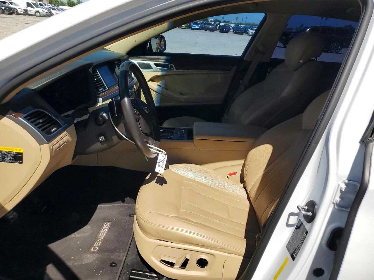 Hyundai Genesis 3.8l