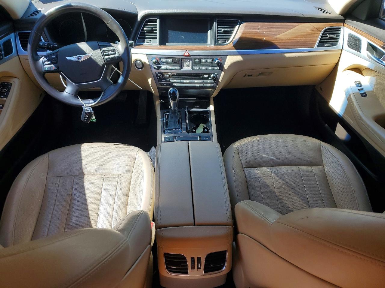 Hyundai Genesis 3.8l