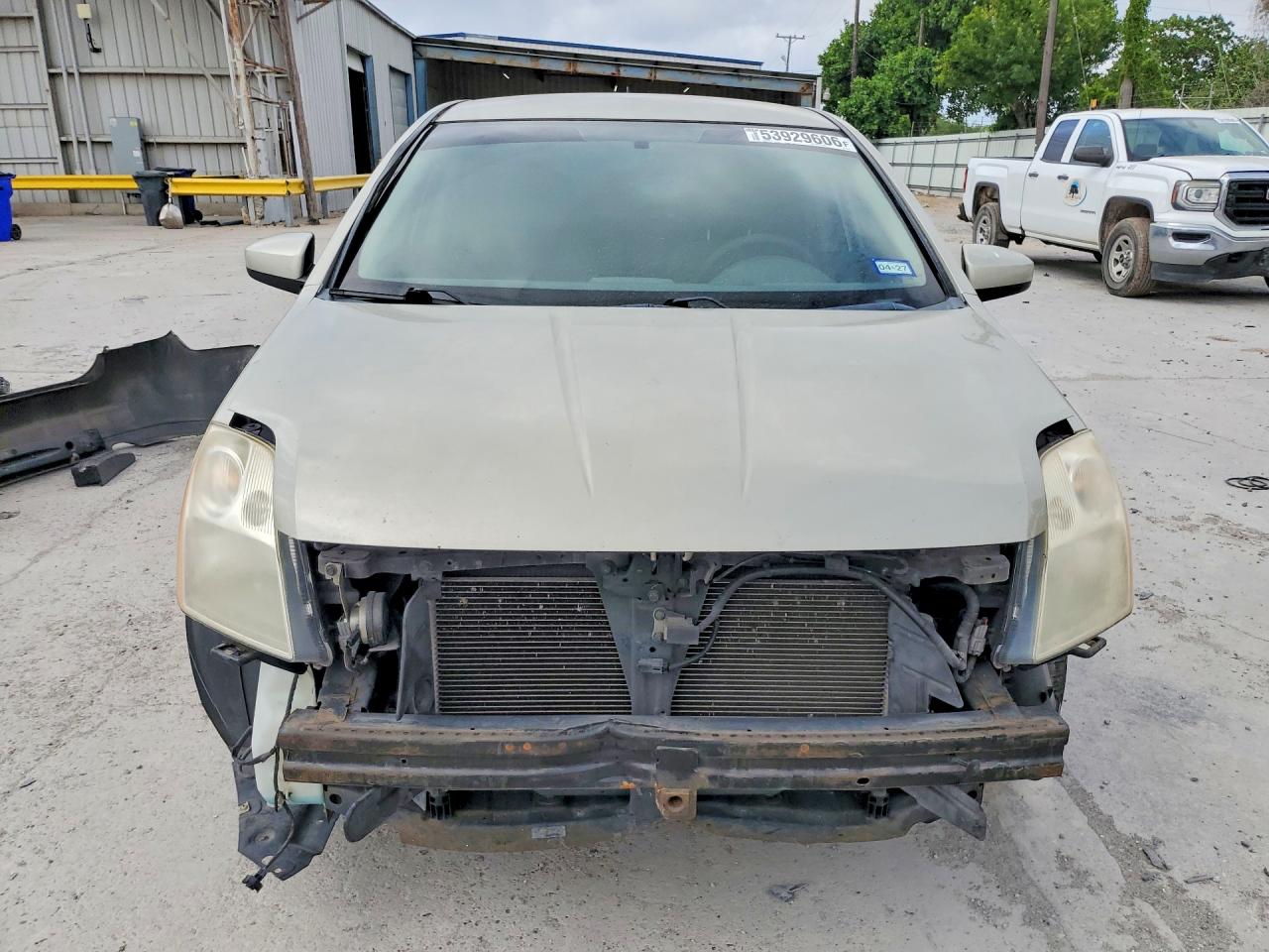 Nissan Sentra 2.0