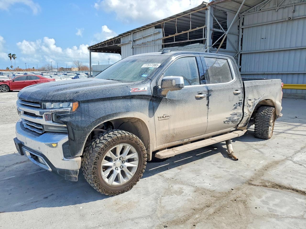 Salvage Chevrolet Silverado Image