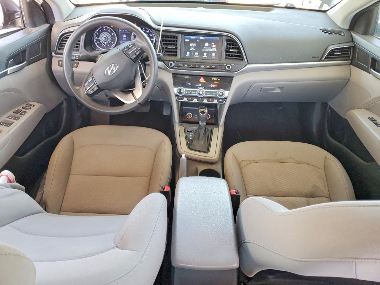 Hyundai ELANTRA Sel
