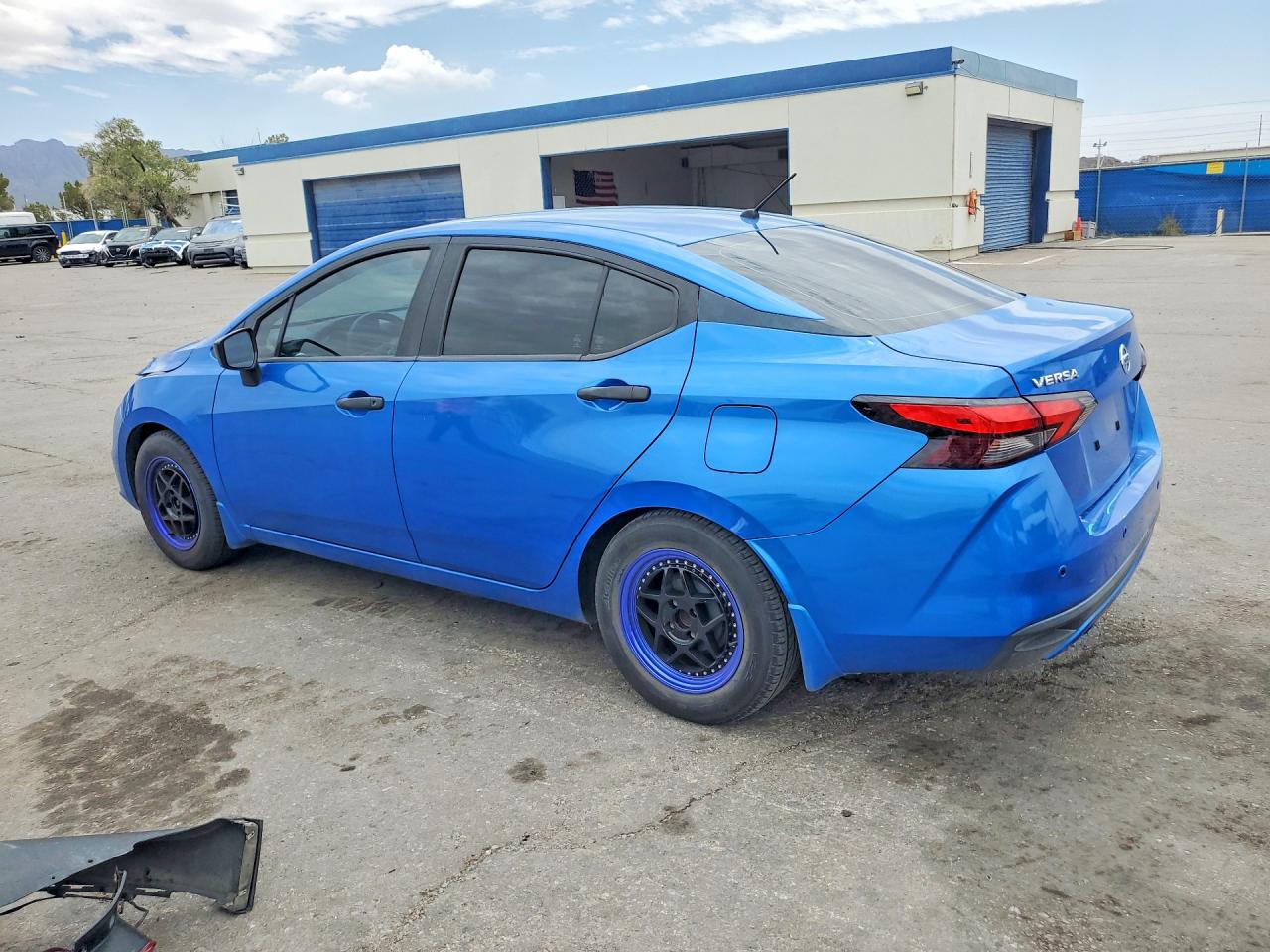 Nissan Versa S