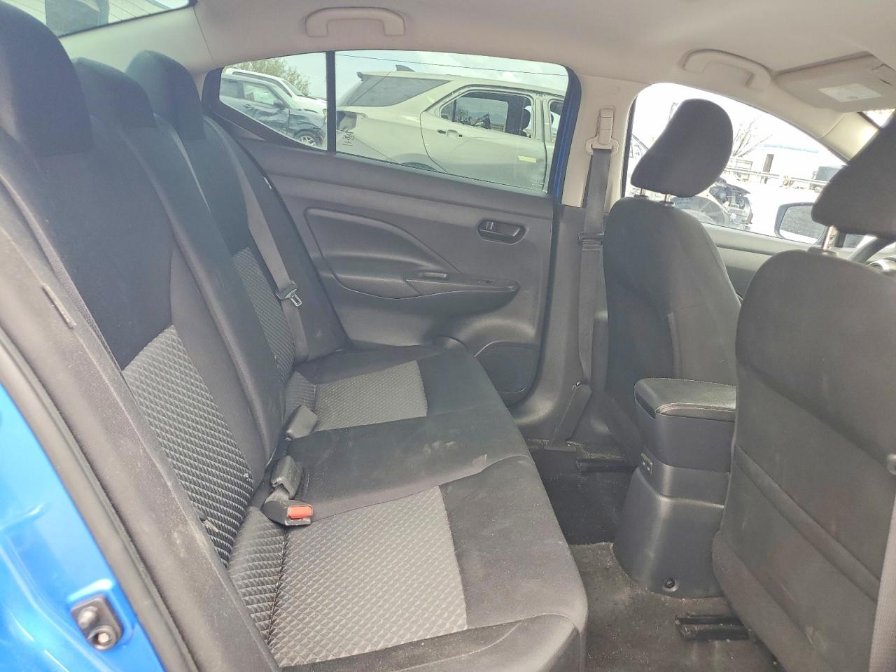 Nissan Versa S