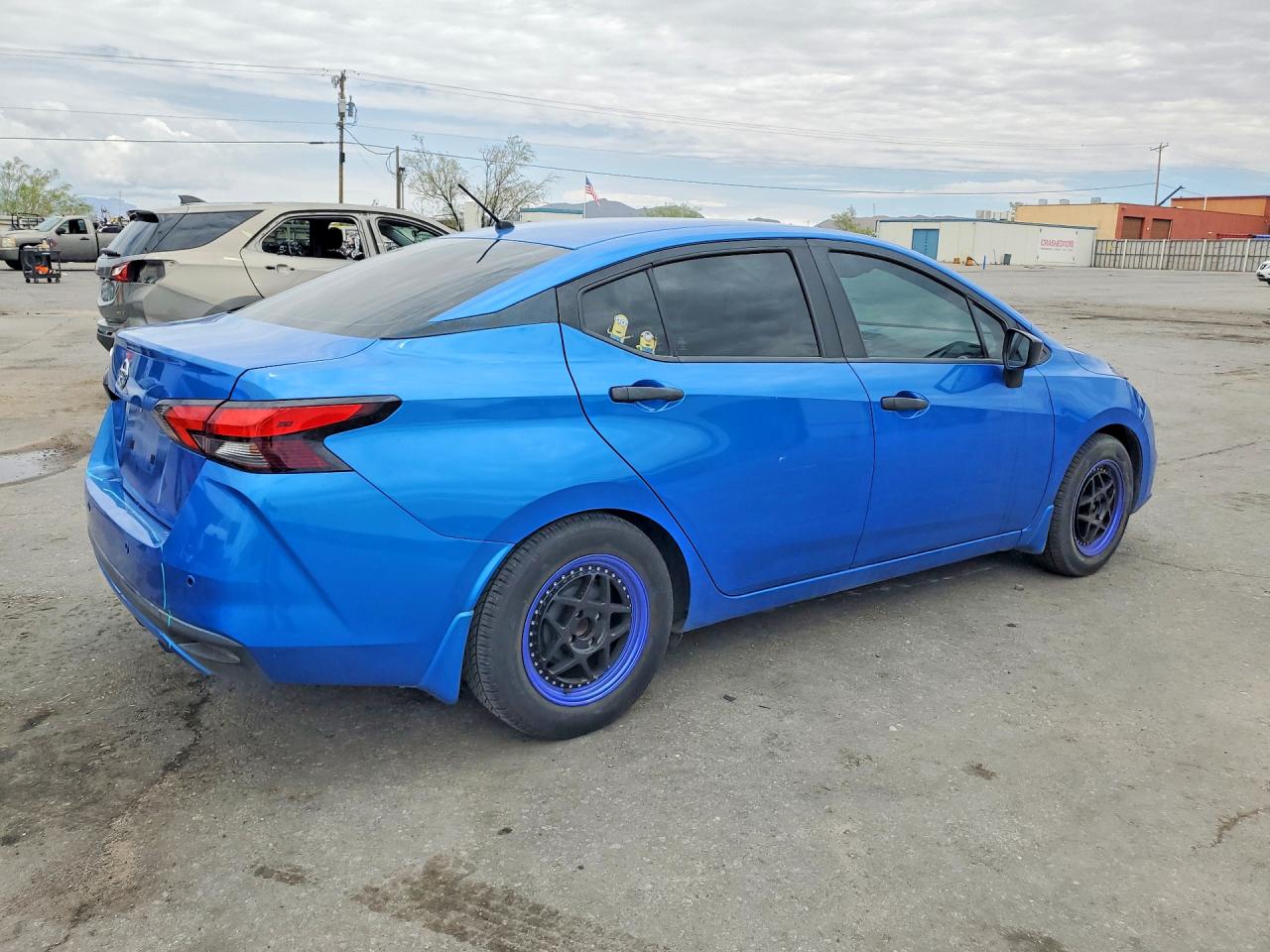 Nissan Versa S