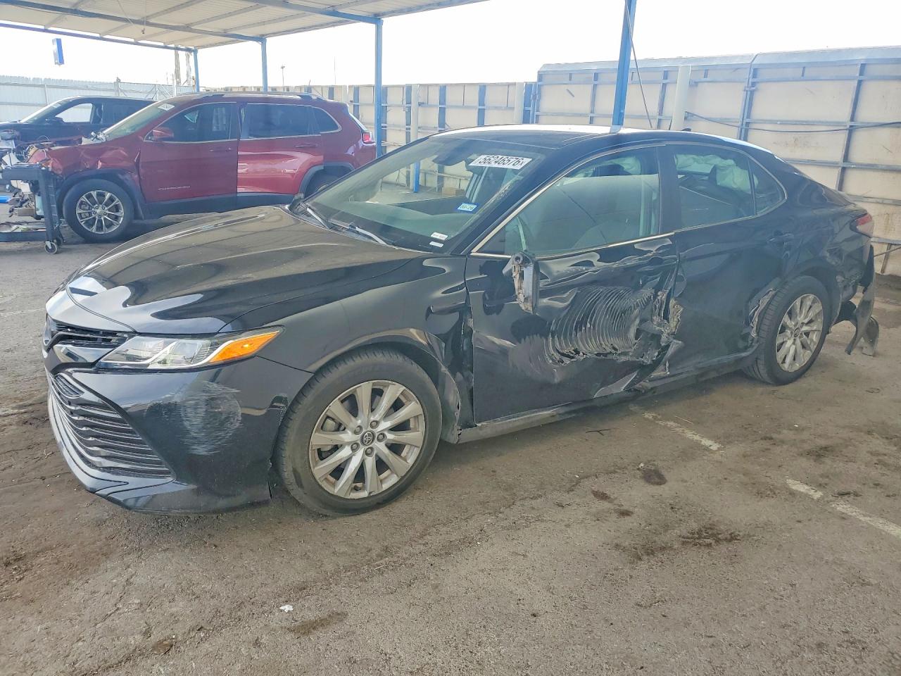 Salvage Toyota Camry Image