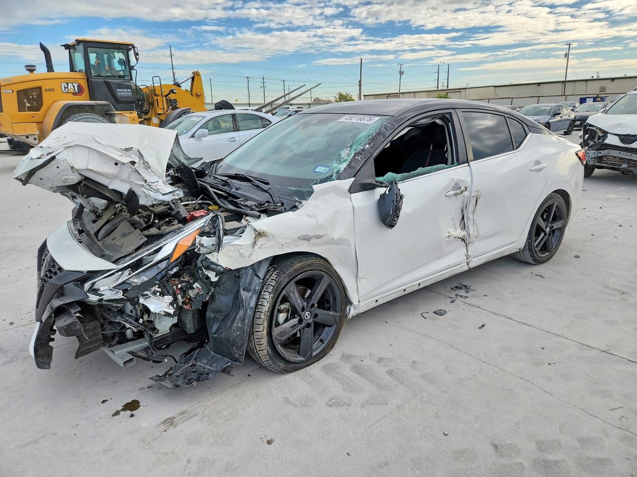 Salvage Nissan Sentra Image
