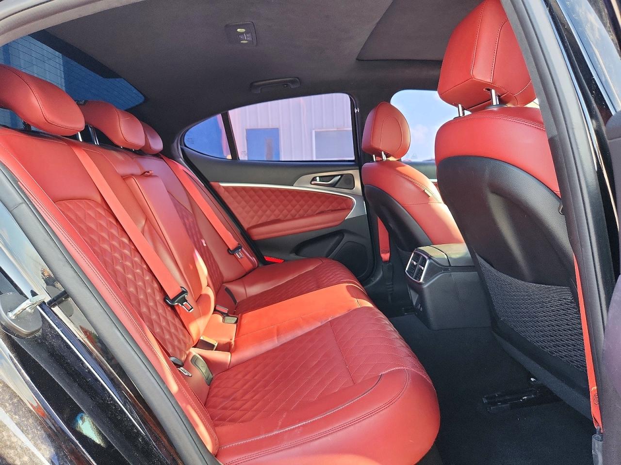 Genesis G70 3.3t Sport Advanced