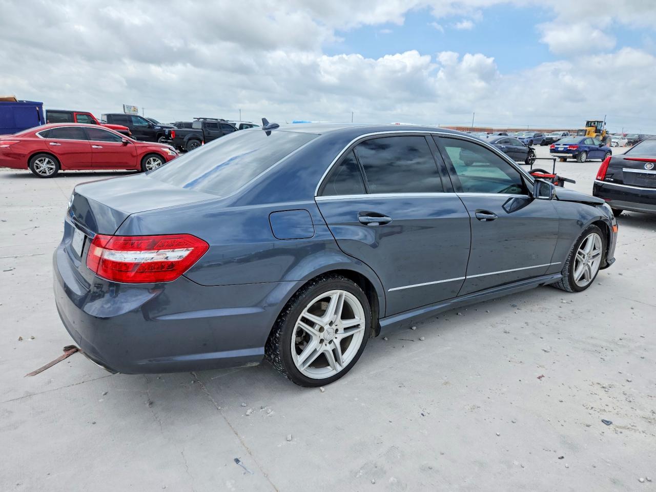Mercedes-Benz E-Class 350