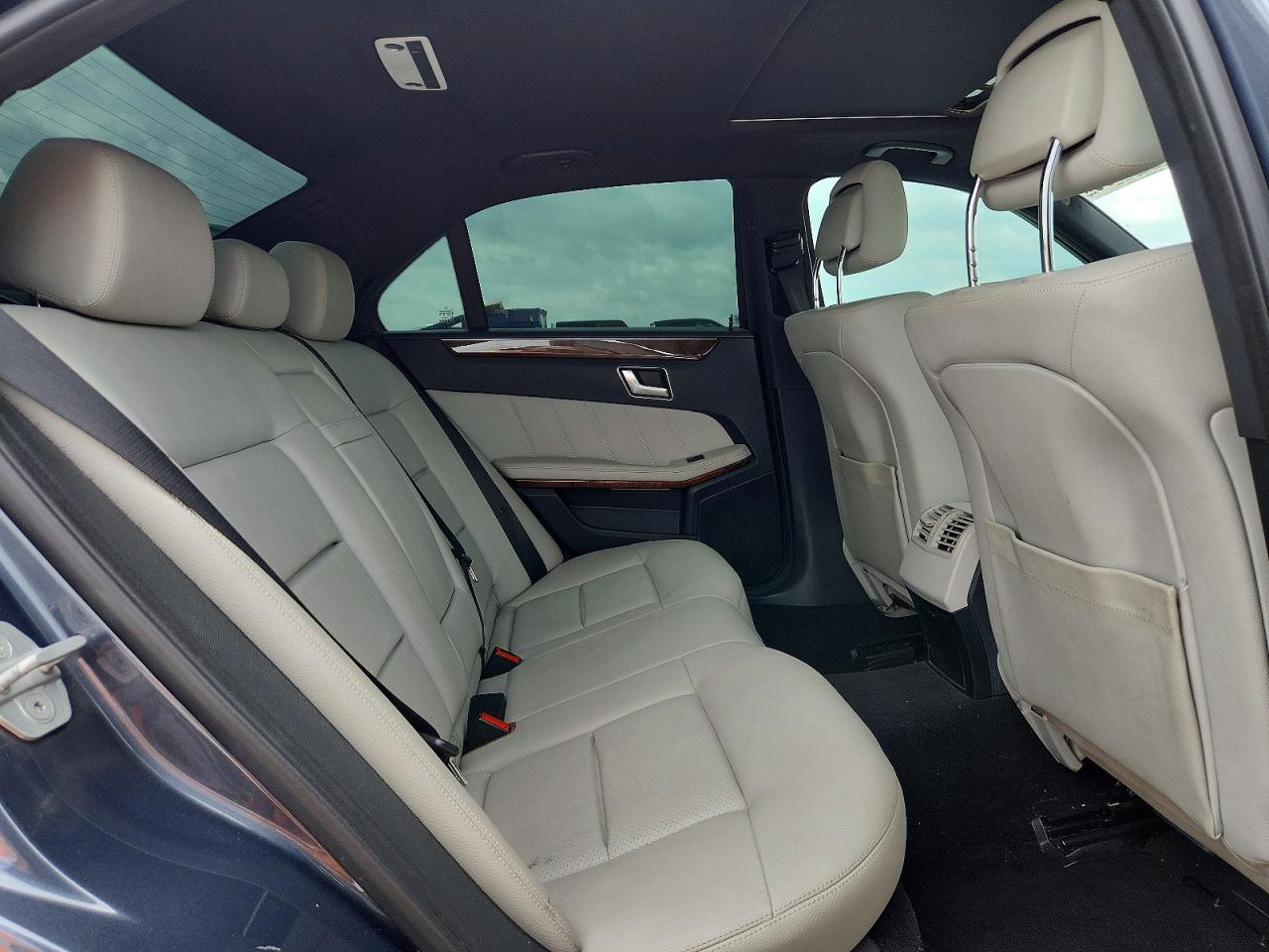 Mercedes-Benz E-Class 350