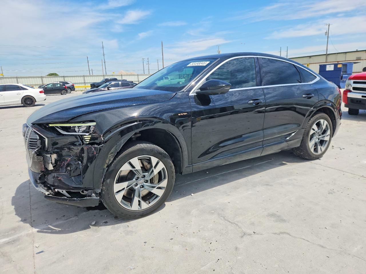 Salvage Audi e-tron Image