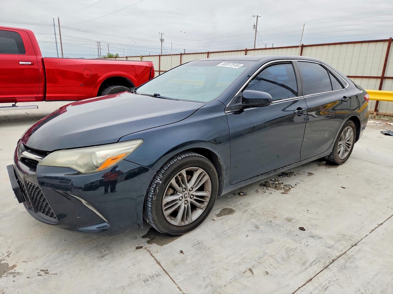 Salvage Toyota Camry Image