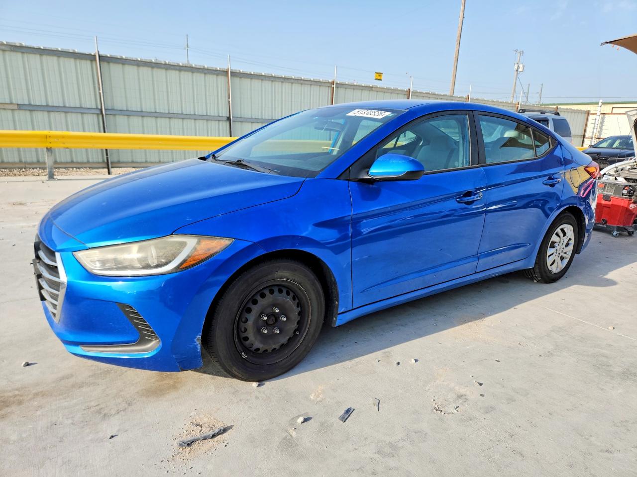Salvage Hyundai ELANTRA Image
