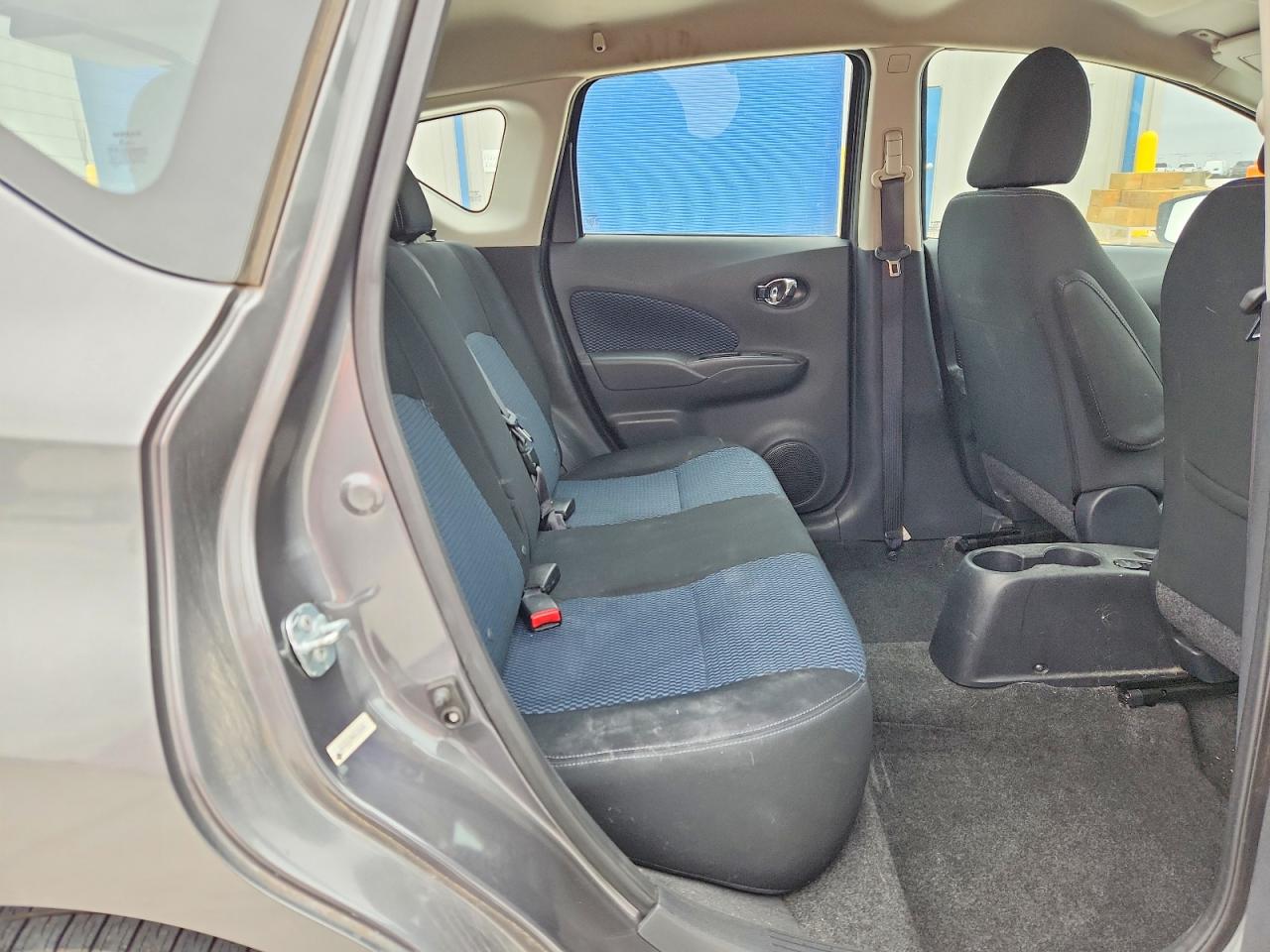 Nissan Versa Sv