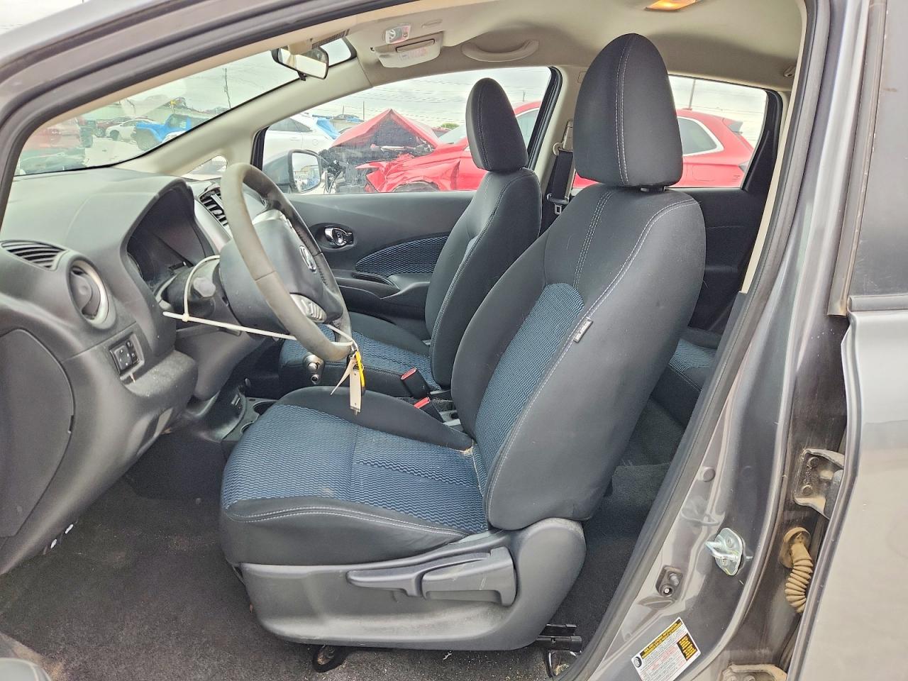 Nissan Versa Sv