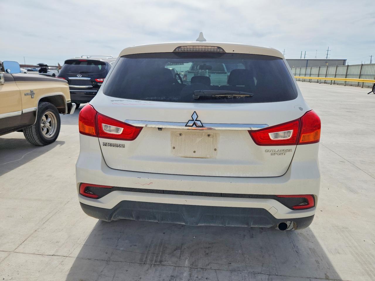 Mitsubishi Outlander Es