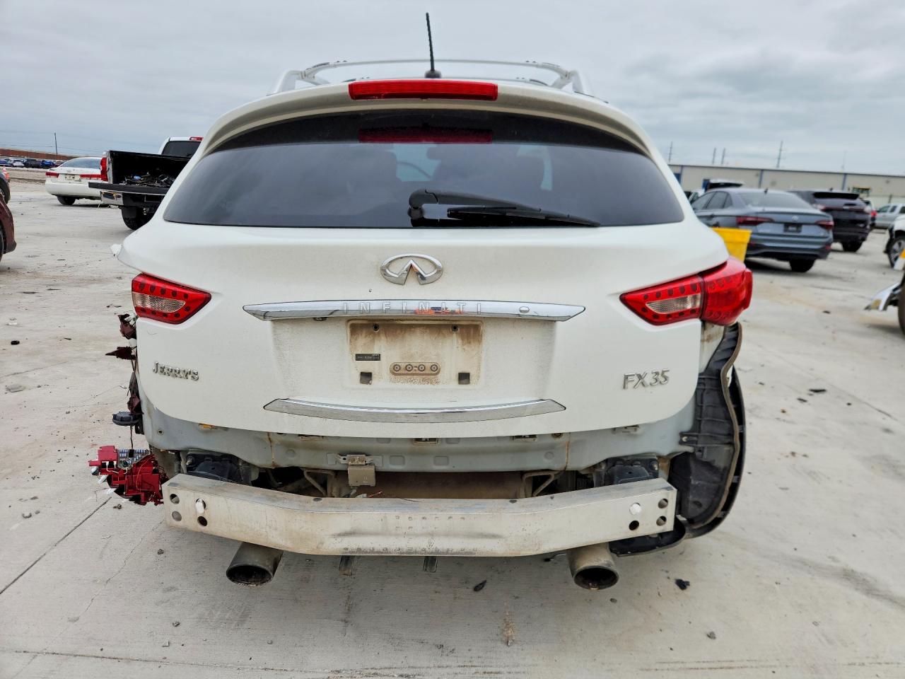 INFINITI Fx Base