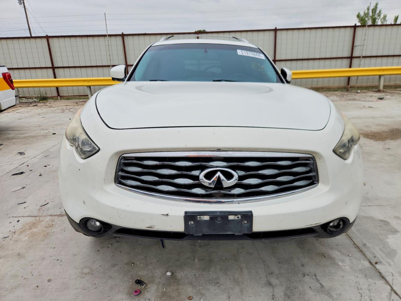 INFINITI Fx Base