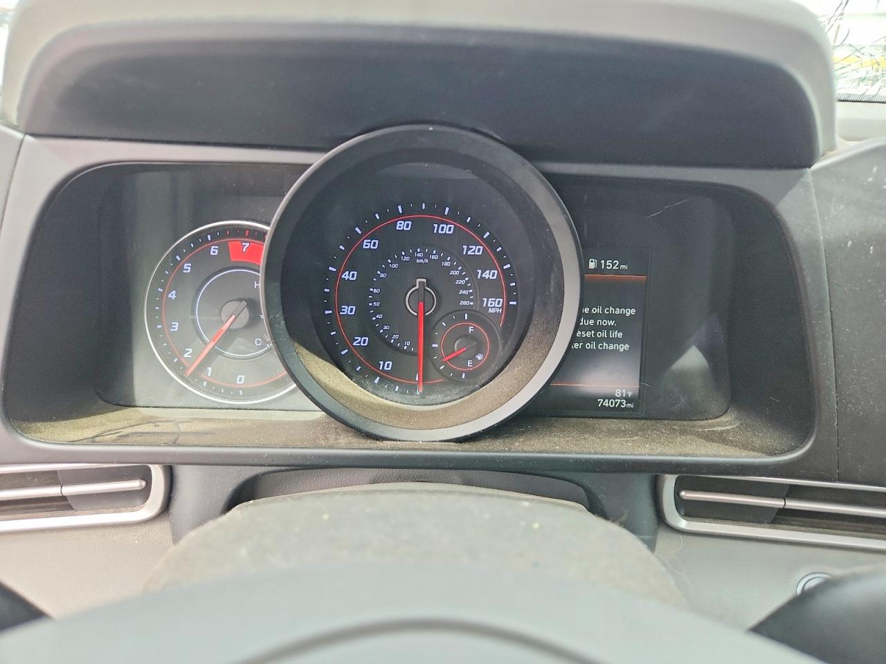 Hyundai ELANTRA Sel